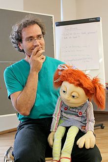 Handpuppenspiel mit Olaf Möller im TuT Schule für Tanz, Clown und Theater in Hannover